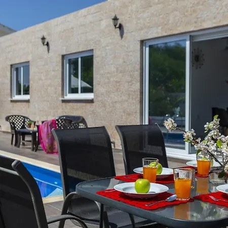 Picture Renting Your 5 Star Located In With Beautiful Private Pool, 1483 Villa *