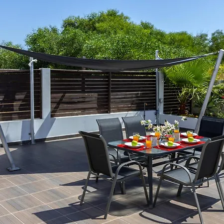 Picture Renting Your 5 Star Located In With Beautiful Private Pool, 1483 Villa